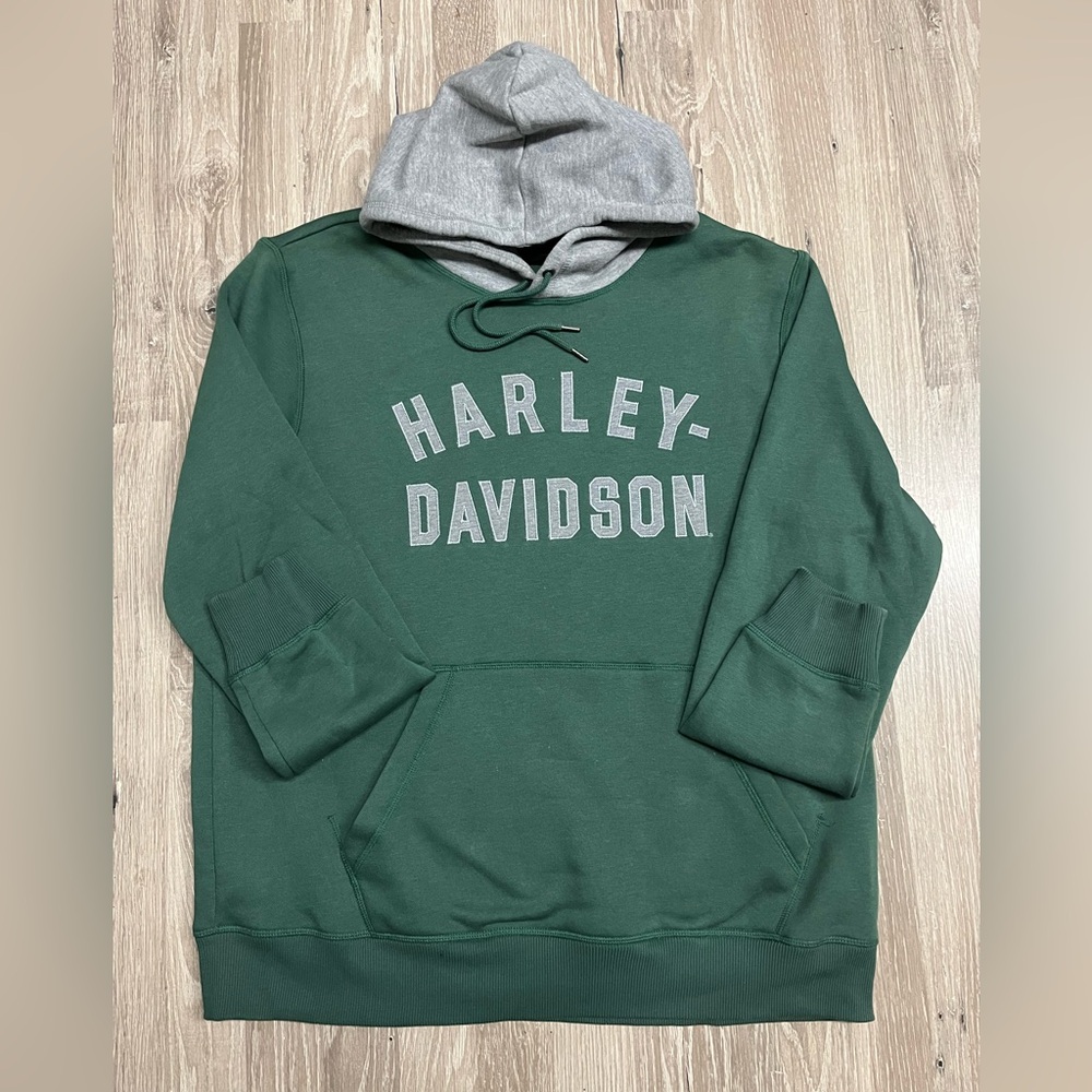 NWOT Harley Davidson hoodie/L